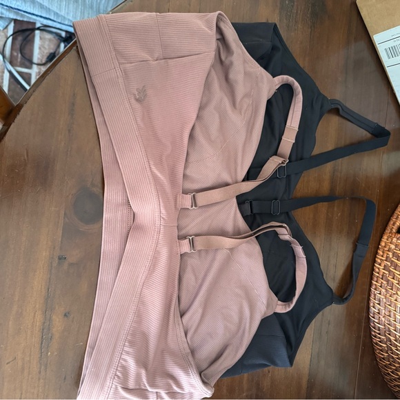 All in motion- Women's Seamless Bralette Set - Black and mauve - Picture 2 of 7